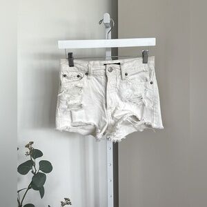 Aeropostale White Distressed Boyfriend Short Size 000